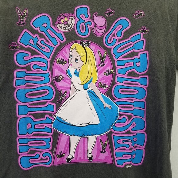 Junk Food T-shirt XS Disneys Alice In Wonderland Curiouser Vintage Black USA NEW - Picture 2 of 15